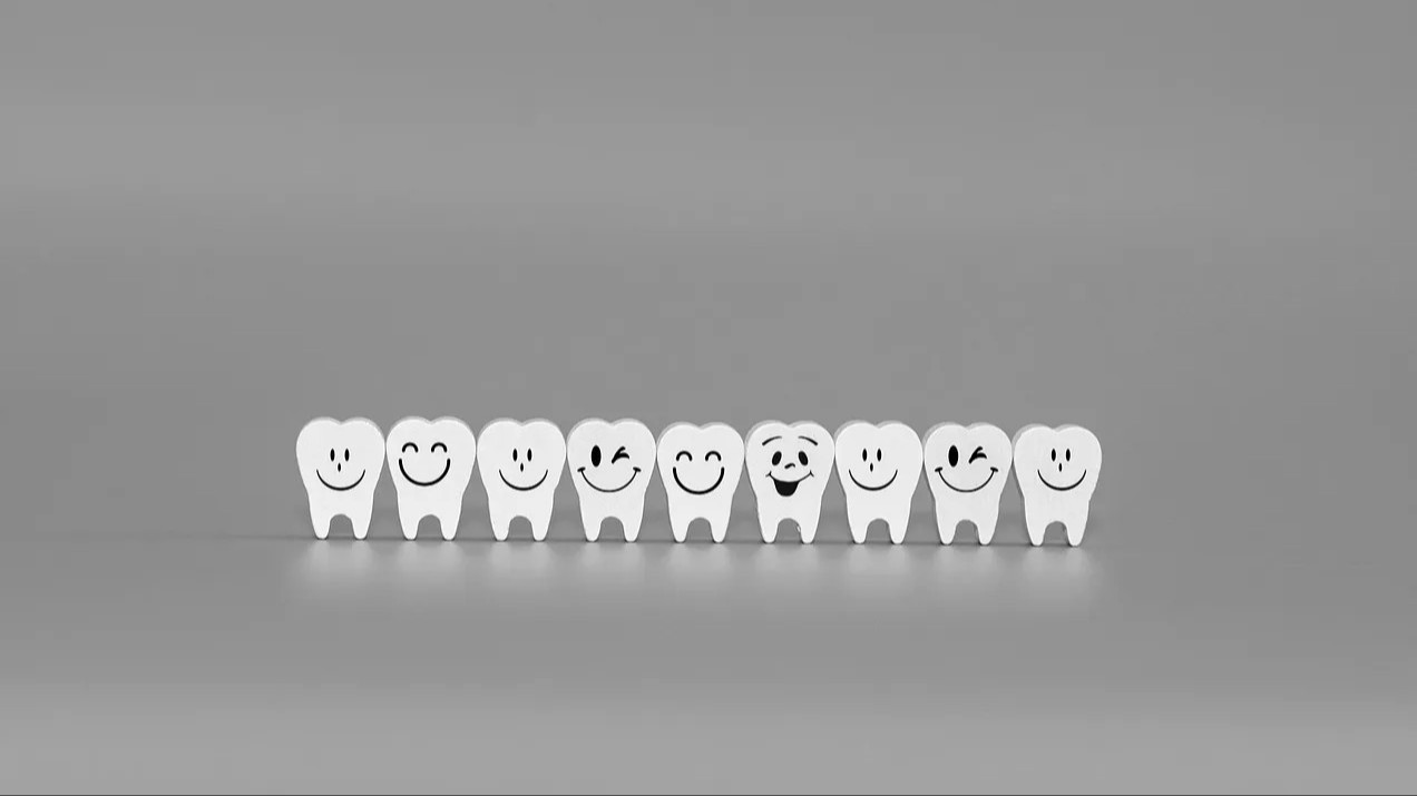 Estetinis plombavimas gražiai ir sveikai šypsenai atkurti